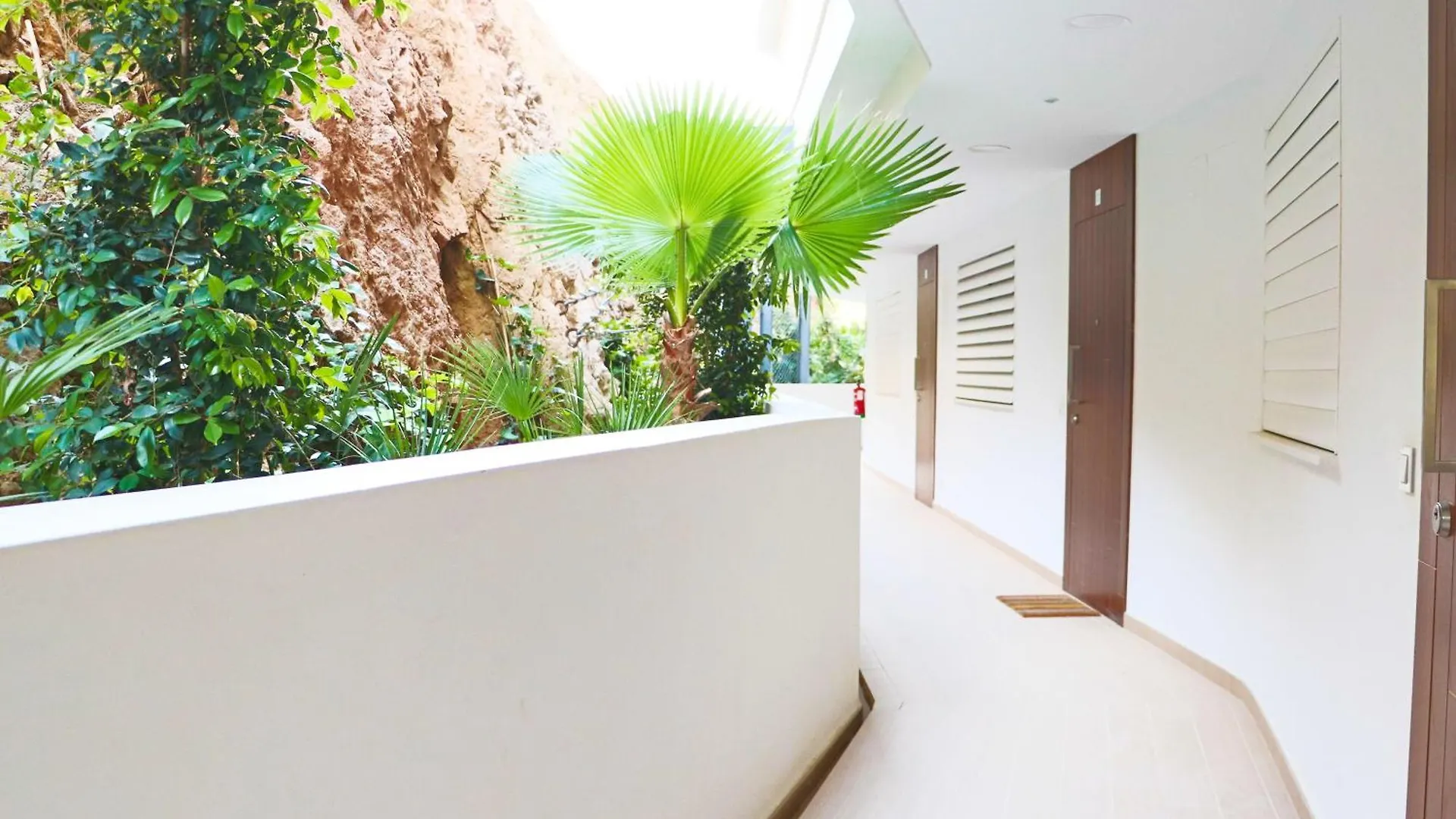 Fantastic Apartment In The Wave Just Steps From Carvajal Beach - Pool And Free Parking Fuengirola